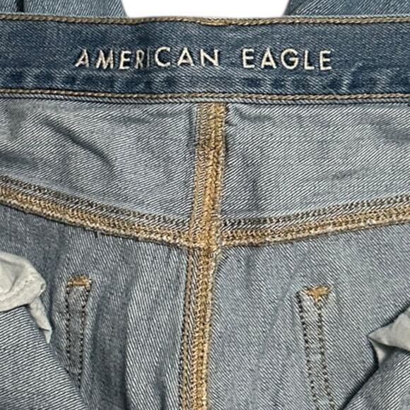 American Eagle Jeans Women’s 14L Mom Jean High Rise Medium Blue Distressed - Picture 4 of 10